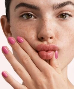 Pink Gellac - Punch Pink - Gellak - Vegan - Roze - Glanzend - 15ml 12 Pink Gellac - Punch Pink - Gellak - Vegan - Roze - Glanzend - 15ml -Cosmetica Promotiewinkel 1008x1200 2