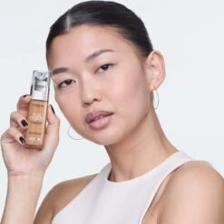 L’Oréal Paris - True Match Foundation - 5.5R/C - Natuurlijk Dekkende Foundation Met Hyaluronzuur En SPF 16 - 30 Ml -Cosmetica Promotiewinkel 1197x1200