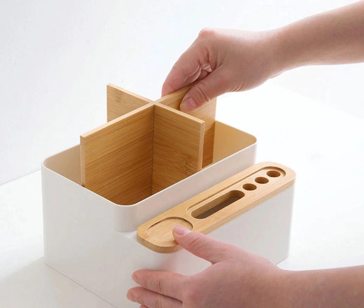 LYVION Make-up En Bureau Organizer - Kunststof En Bamboe 6 LYVION Make-up En Bureau Organizer - Kunststof En Bamboe - Afbeelding 4