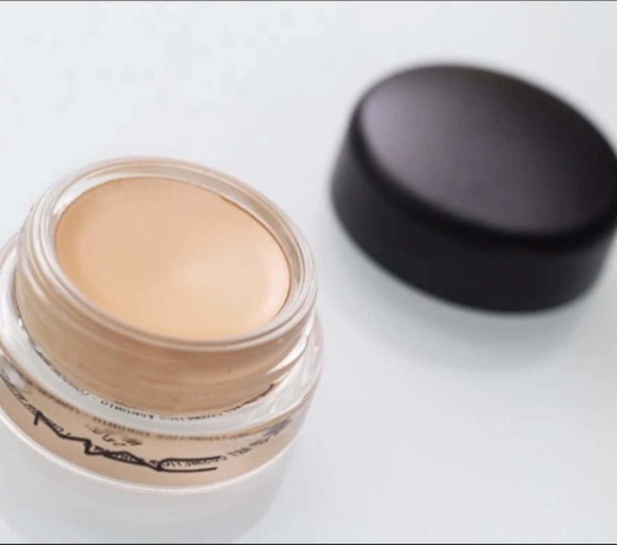 MAC Cosmetics Pro Longwear Paint Pot Oogmake-up - Soft Ochre 10 MAC Cosmetics Pro Longwear Paint Pot Oogmake-up - Soft Ochre - Afbeelding 8