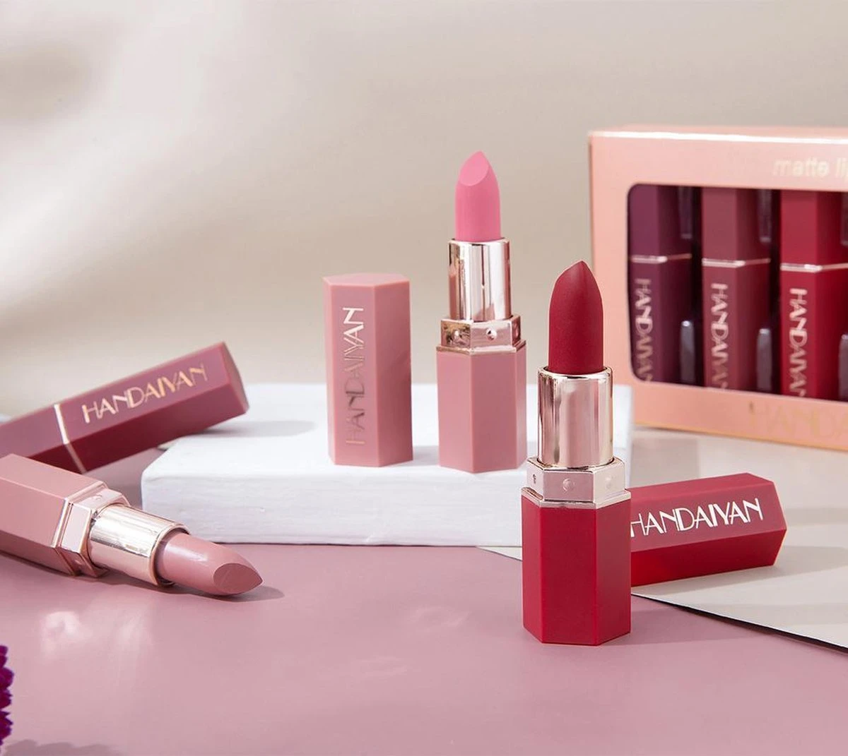 Handaiyan Lipstick Matte - Set Van 6 Kleuren - Lippenstift - Langhoudend - Make Up 8 Handaiyan Lipstick Matte - Set Van 6 Kleuren - Lippenstift - Langhoudend - Make Up - Afbeelding 6