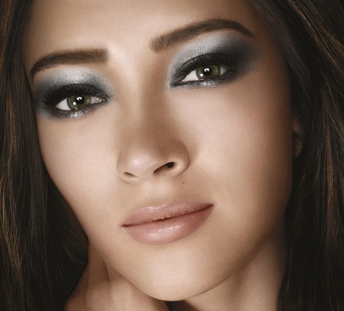 Maybelline Color Show Mono - 2 Stripped Nude - Oogschaduw 4 Maybelline Color Show Mono - 2 Stripped Nude - Oogschaduw - Afbeelding 2