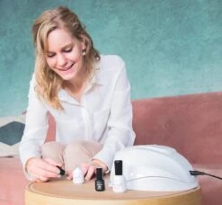 Miss Jules - 6-Delige Gellak Starterspakket - Nagellak - Kleur Paars, Roze & Glitter - Glanzend & Dekkend Resultaat -Cosmetica Promotiewinkel 1200x1110 3