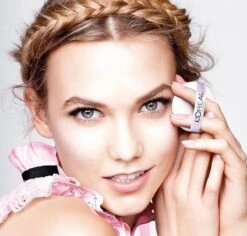 L’Oréal Paris Nude Magique Cushion Foundation 16 L’Oréal Paris Nude Magique Cushion Foundation -Cosmetica Promotiewinkel 1200x1148