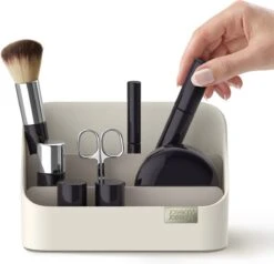 Joseph Joseph Make-up Display - Beige - Sorteervakken -Cosmetica Promotiewinkel 1200x1158 18