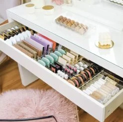 Jumanah® Collections "Sorted" MALM - Toilettafel -Volledige Lade - Make Up Organizer - Ladeverdeler - Lade Organizer - Transparant - Acryl - Kunststof -Cosmetica Promotiewinkel 1200x1188