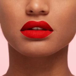 L’Oréal Paris Les Macarons Langhoudende Matte Lipstick - 832 Strawberry Sauvage - Roze - 6,7 Ml -Cosmetica Promotiewinkel 1200x1200 243