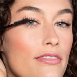 ILIA Beauty - Mascara After Midnight 14 ILIA Beauty - Mascara After Midnight -Cosmetica Promotiewinkel 1200x1200 777