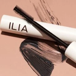 ILIA Beauty - Mascara After Midnight 17 ILIA Beauty - Mascara After Midnight -Cosmetica Promotiewinkel 1200x1200 779