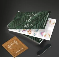 By Emily - Nagel Wrap - The Magic Belongs To Color | 16 Stickers | Nail Wrap | Nail Art | Trendy | Design | Nagellakvrij | Eenvoudig | Nagel Wrap | Nagel Stickers | Folie | Zelfklevend | Sjablonen -Cosmetica Promotiewinkel 1200x1200 933