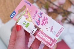 Labello Caring Lip Oil Dress Nude - 5.5 Ml -Cosmetica Promotiewinkel 1200x799 3