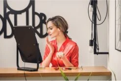 Humanas HS-HM01 White Make-up Mirror With LED Lighting -Cosmetica Promotiewinkel 1200x802 4