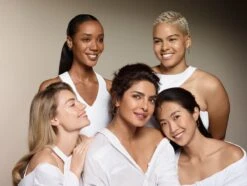 Max Factor Miracle Pure Skin Improving Foundation 055 Beige -Cosmetica Promotiewinkel 1200x902 1