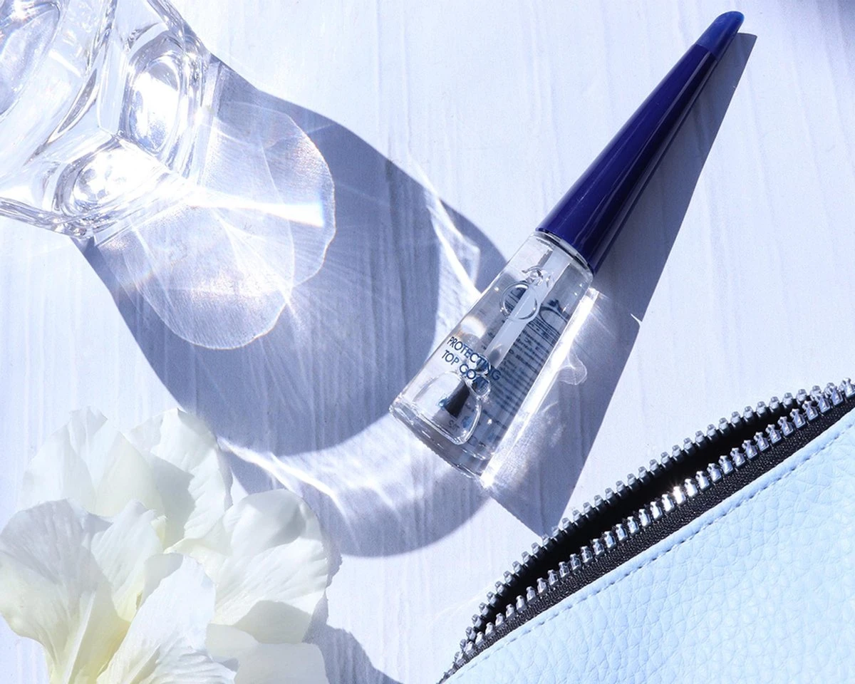 Herome Beschermende Topcoat - Protecting Top Coat - Nagellak Blijft Langer Zitten - Een Beschermlaag Welke De Kleur Van De Nagellak Intensiveert - 10ml. 10 Herome Beschermende Topcoat - Protecting Top Coat - Nagellak Blijft Langer Zitten - Een Beschermlaag Welke De Kleur Van De Nagellak Intensiveert - 10ml. - Afbeelding 8