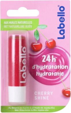 Labello Cherry Shine - Lippenbalsem 13 Labello Cherry Shine - Lippenbalsem -Cosmetica Promotiewinkel 754x1200