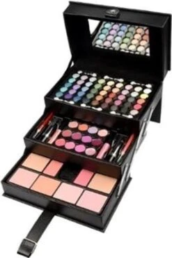 Makeup Trading - Beauty Case Complete Makeup Palette - -Cosmetica Promotiewinkel 798x1200 2