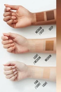 Maybelline Instant Age Rewind Perfector 4-in-1 Concealer - Light Medium - 30 Ml -Cosmetica Promotiewinkel 800x1200 1