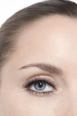 CHANEL Noir Allure Wimpermascara 10 13 CHANEL Noir Allure Wimpermascara 10 -Cosmetica Promotiewinkel 800x1200 16