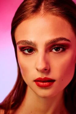 L’Oréal Paris Paris Electric Nights Superliner Matte Signature Eyeliner - Limited Edition – 11 Red Signature – Rood -Cosmetica Promotiewinkel 800x1200 17