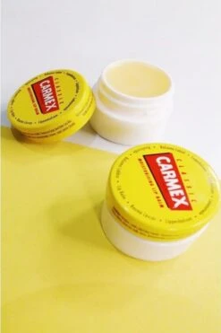 Carmex Lipbalm Classic Pot 7.5 Gr -Cosmetica Promotiewinkel 800x1200 9