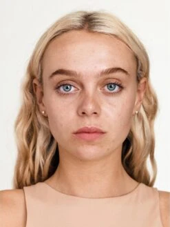 Rimmel London Hide The Blemish Concealer - 001 Ivory 17 Rimmel London Hide The Blemish Concealer - 001 Ivory -Cosmetica Promotiewinkel 901x1200