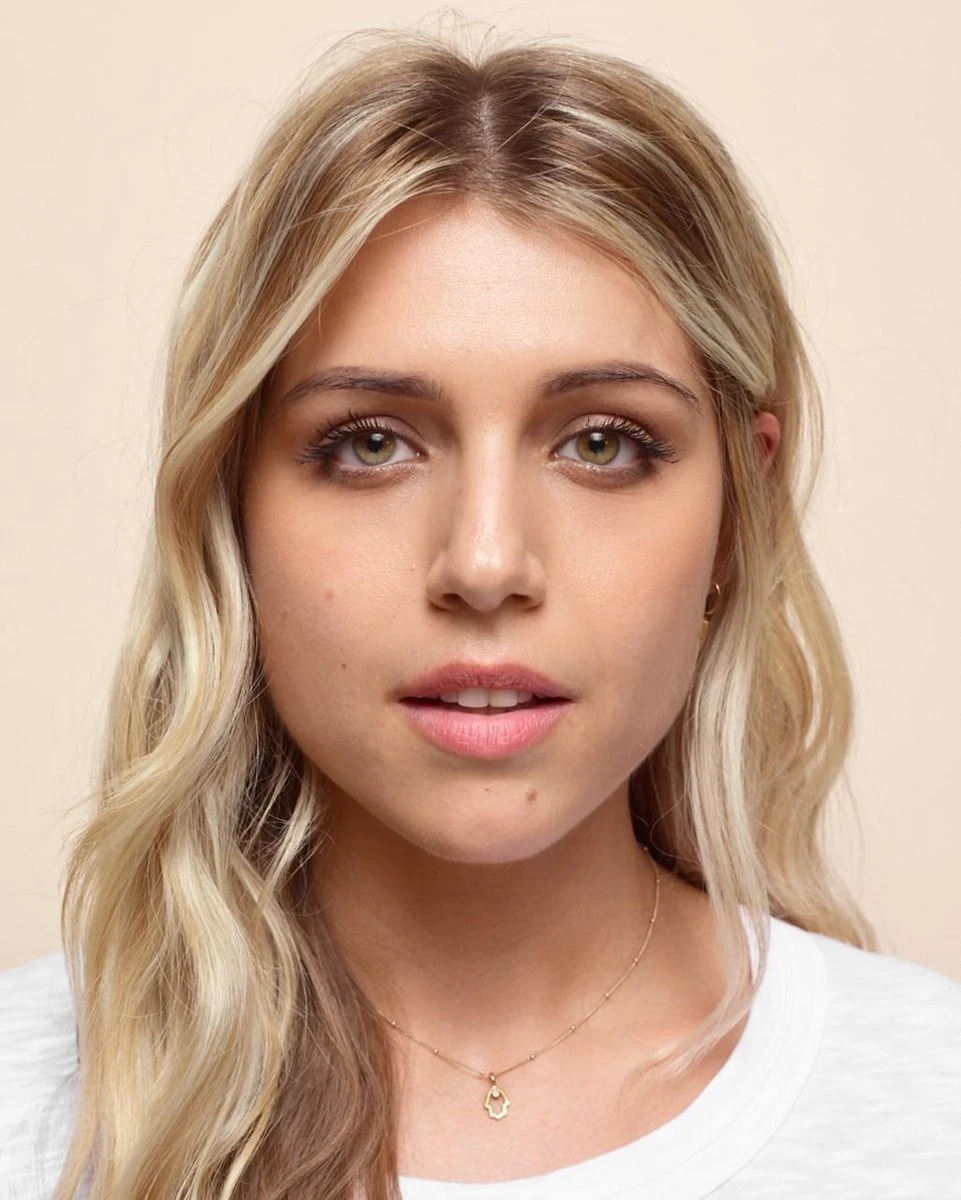 Rimmel London Lasting Matte Foundation - 200 Soft Beige 6 Rimmel London Lasting Matte Foundation - 200 Soft Beige - Afbeelding 4